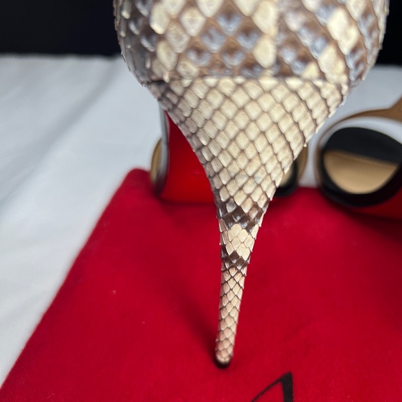 CHRISTIAN LOUBOUTIN Never Worn Python T-Strap Heels Pristine Condition NWOT - Picture 8 of 10